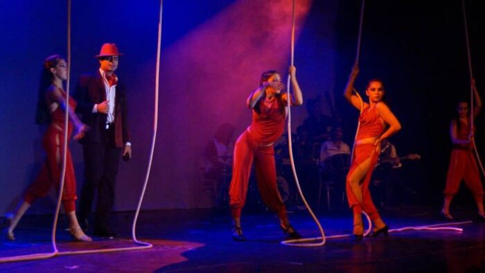 JOSÉ CASTRO - Danseur - Chorégraphe - Bolas - Metteur en scène - Image 23