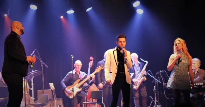 Jay RYAN BERETTI - Rock Tribute - From Elvis to U2 - Image 19